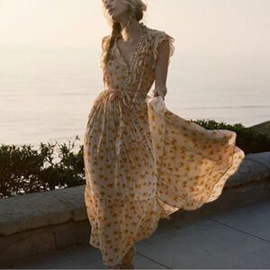 Doen White Poppy Carnation Dress - medium